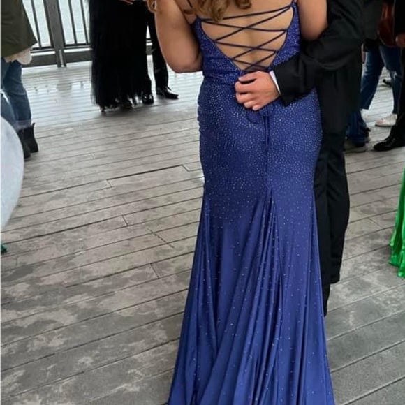 2Cute by J. Michaels size 12
Purchased from Golden Asp worn once
Like new - Picture 3 of 4